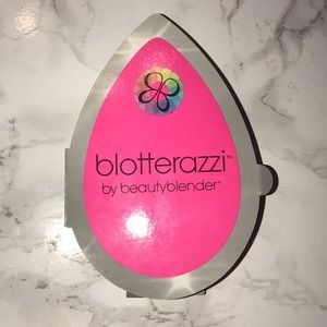 NWT BEAUTY BLENDER BLOTTERAZZI & BLENDER CLEANSER
